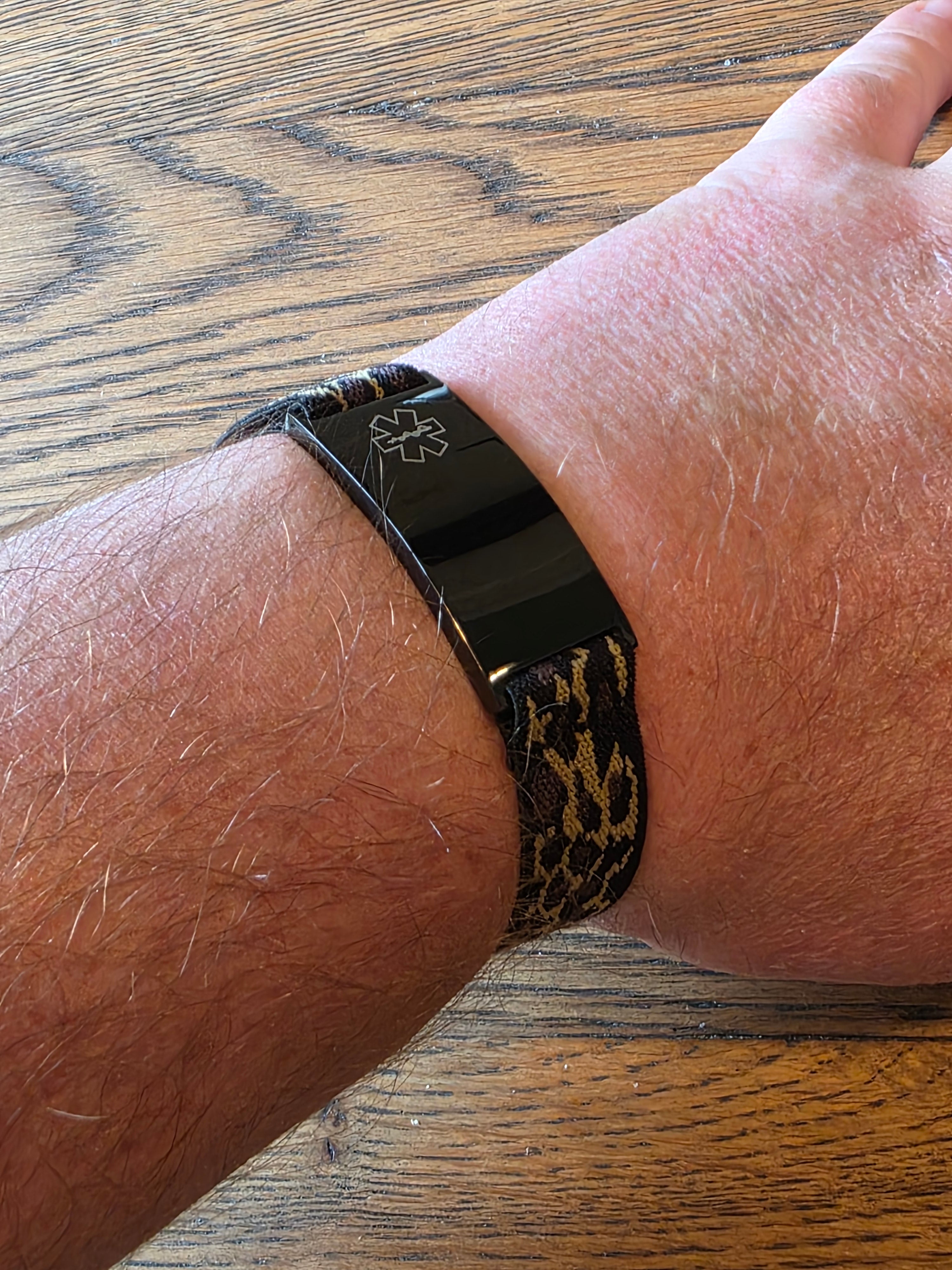 Medical alert bracelet