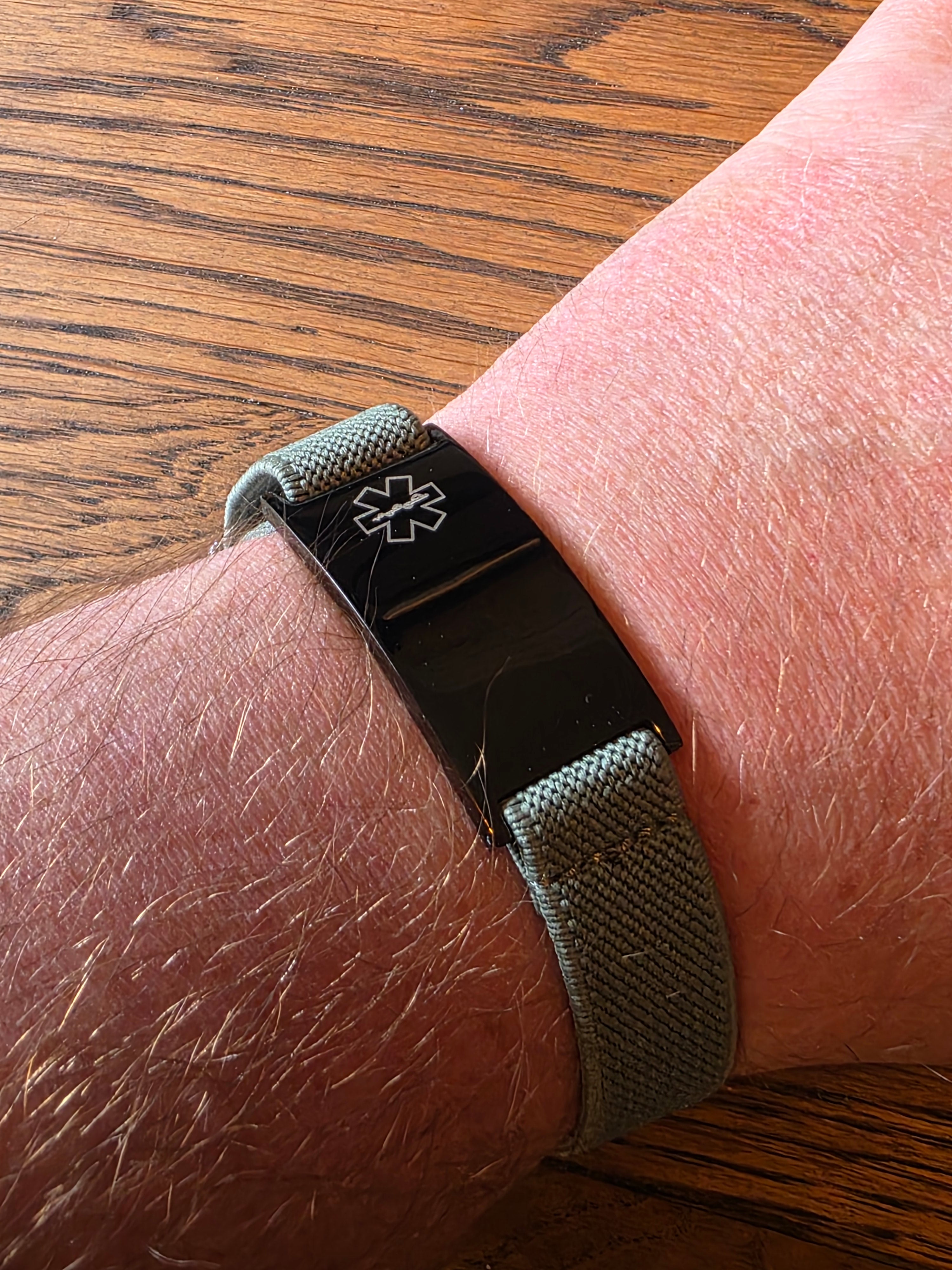 Medical alert bracelet