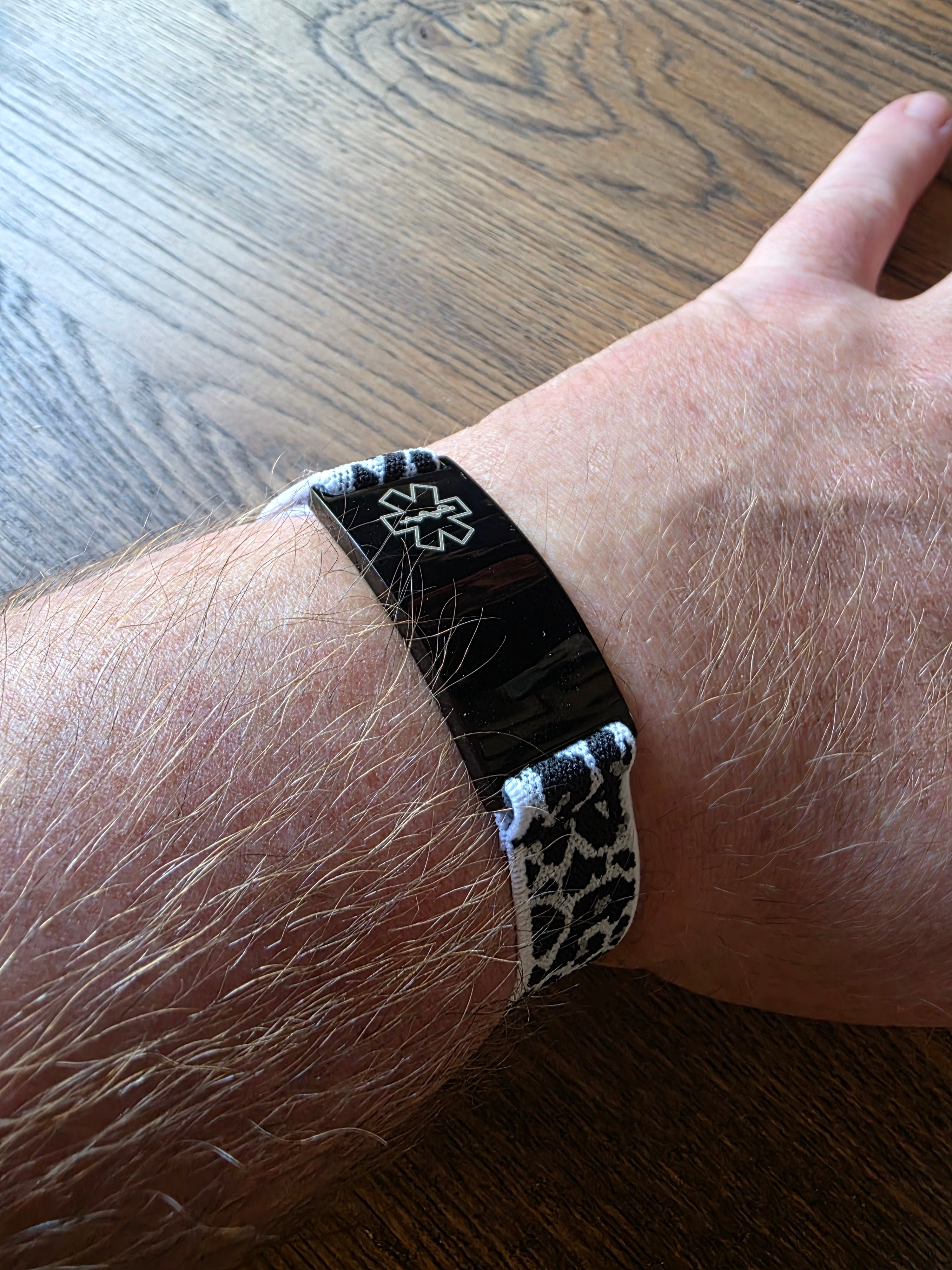 Medical alert bracelet - Engraved front & back includeed