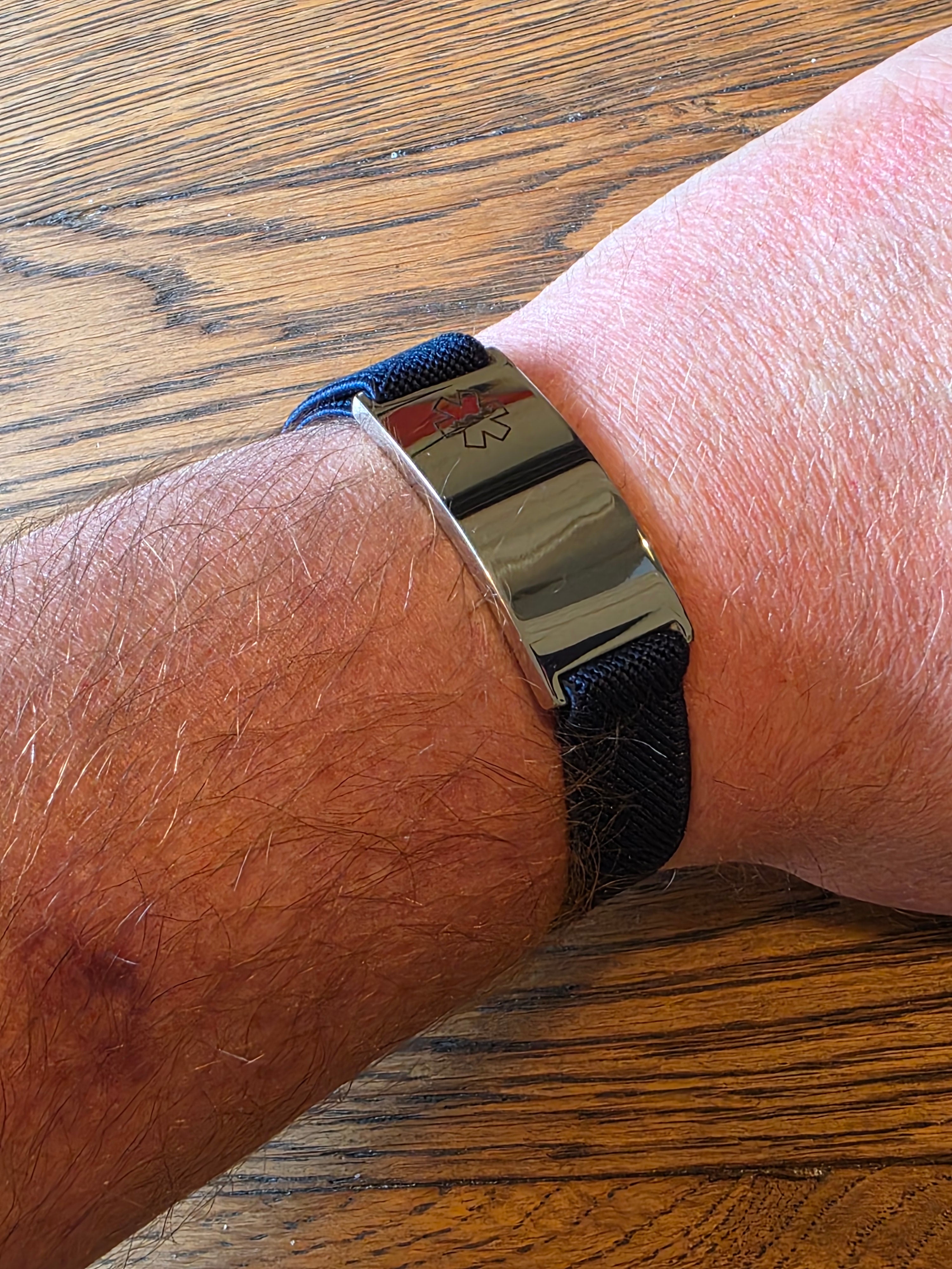 Medical alert bracelet