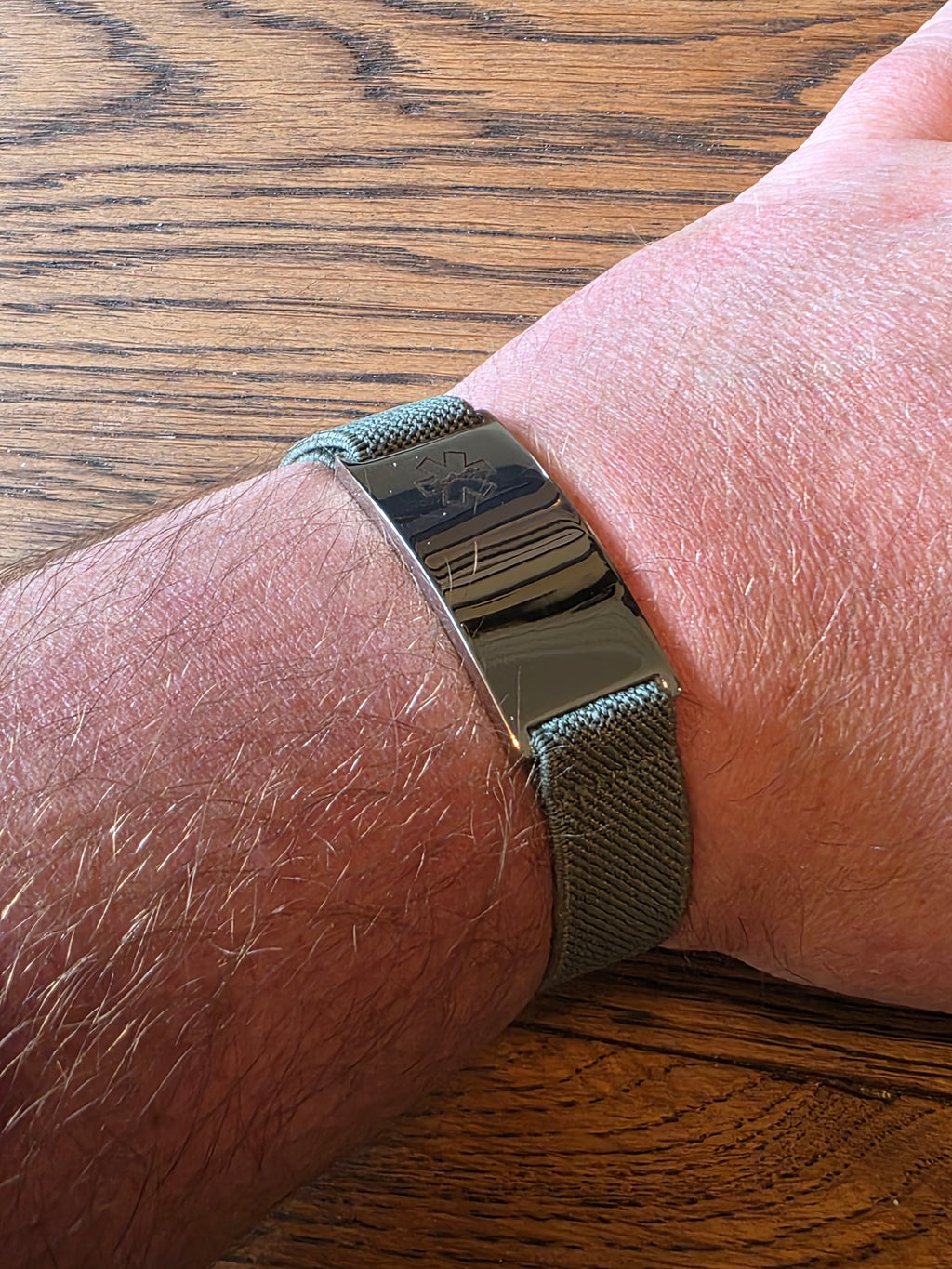 Medical alert bracelet