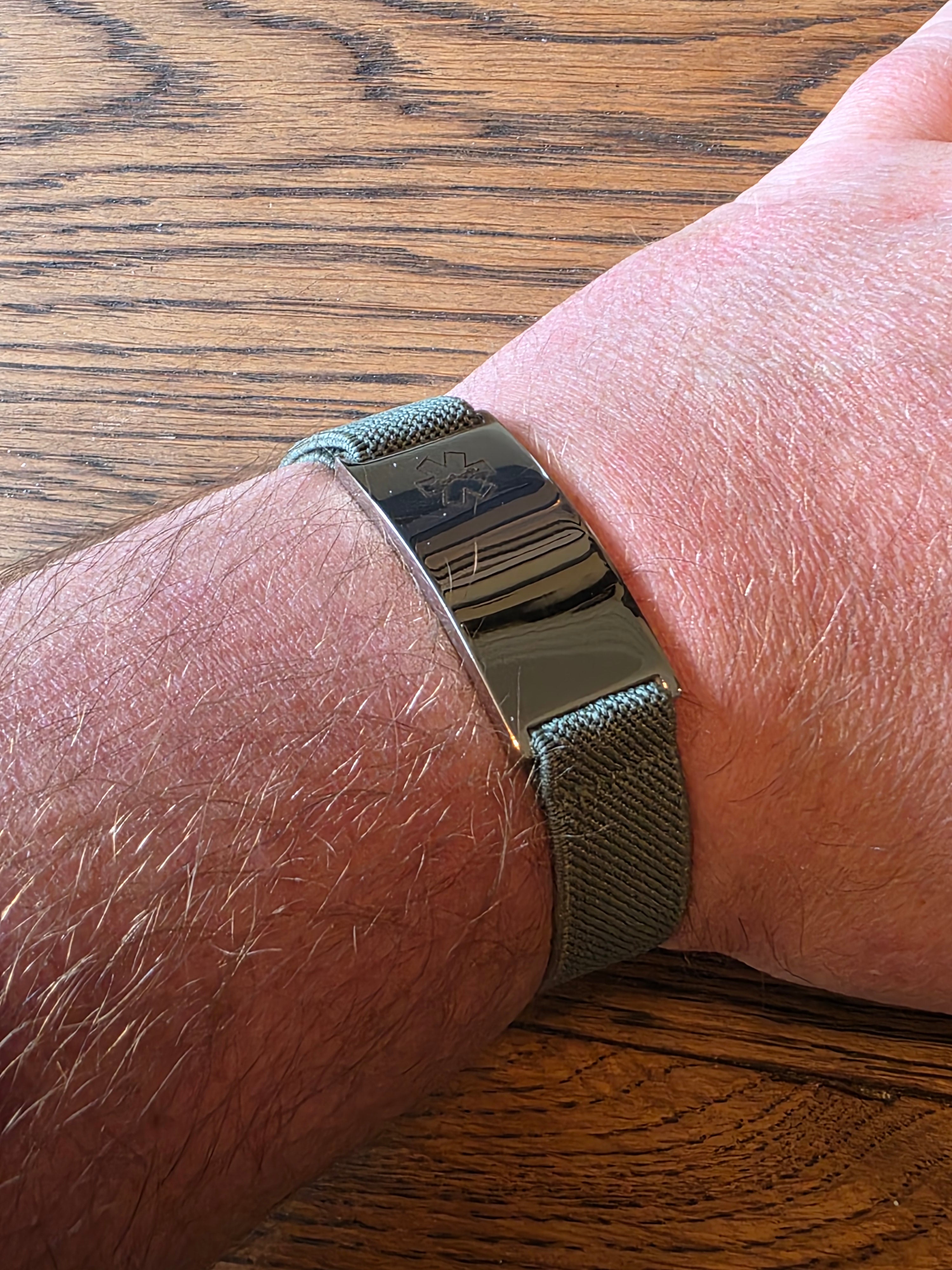Medical alert bracelet